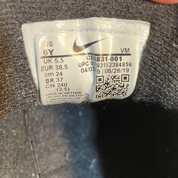 Nike Women's Sneakers - Black, White, Gold - Picture 5 of 5